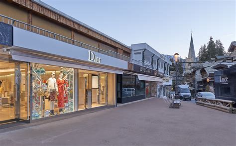 Dior Opens Boutique in Courchevel [PHOTOS] 